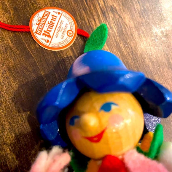 Stienvach handmade in Germany Christmas ornament - Picture 1 of 3